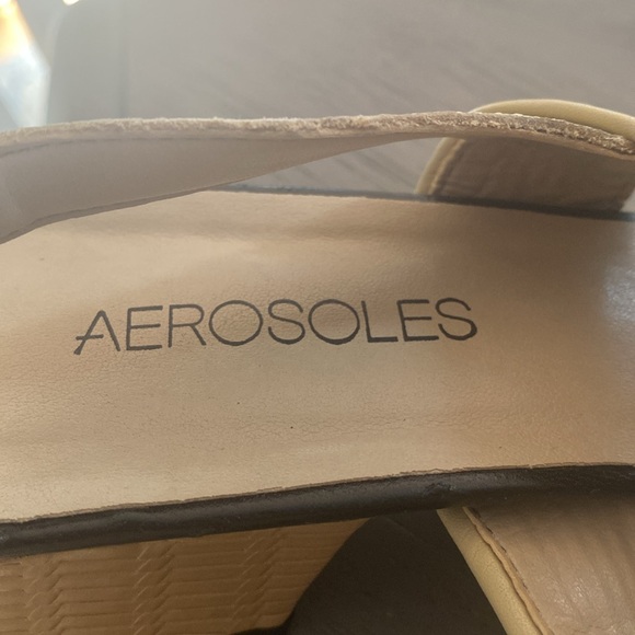 - Aerosoles Sling Back Tan Sandal Beach Vacation Summer Dressy casual Size 9.5 - Picture 6 of 7